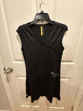 Lole Black Athletic V-Neck Sleeveless Active Dress Size S UPF 50+